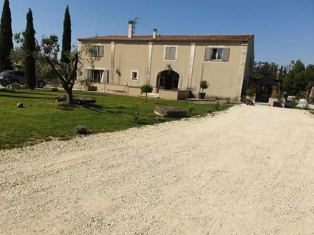 Bed and Breakfast La Bastide Des Oliviers à Châteaurenard